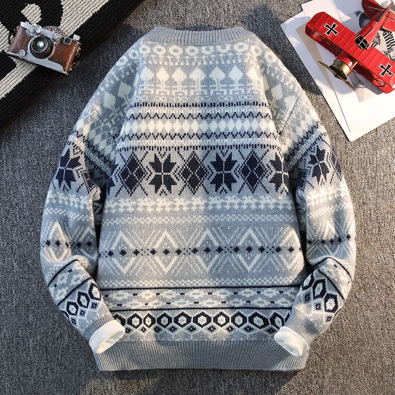 Ethnic Fashion For Men - Atasan Rajut Sweater Gaya Etnik Kasual