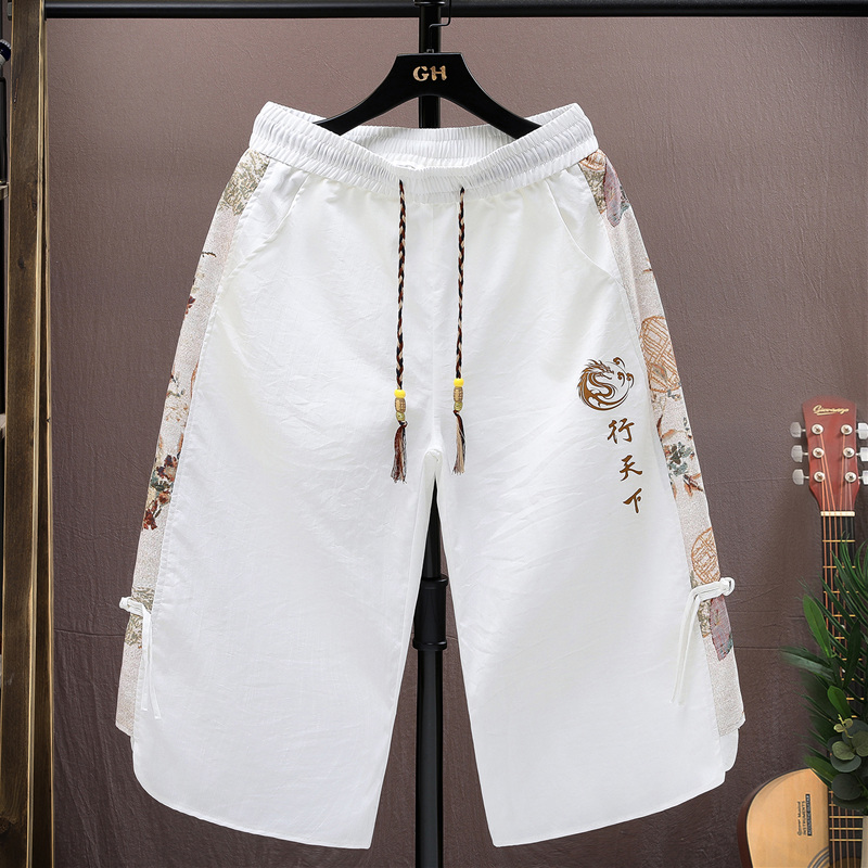 Urban Ethnic Fashion - Celana Pendek Kasual Ice Silk Pria